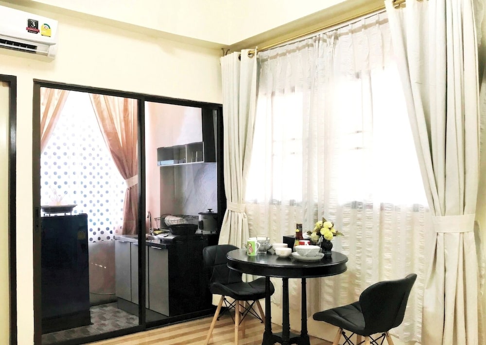 MeeTHan House