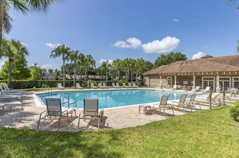 Family Affairs at West Haven - Image 3