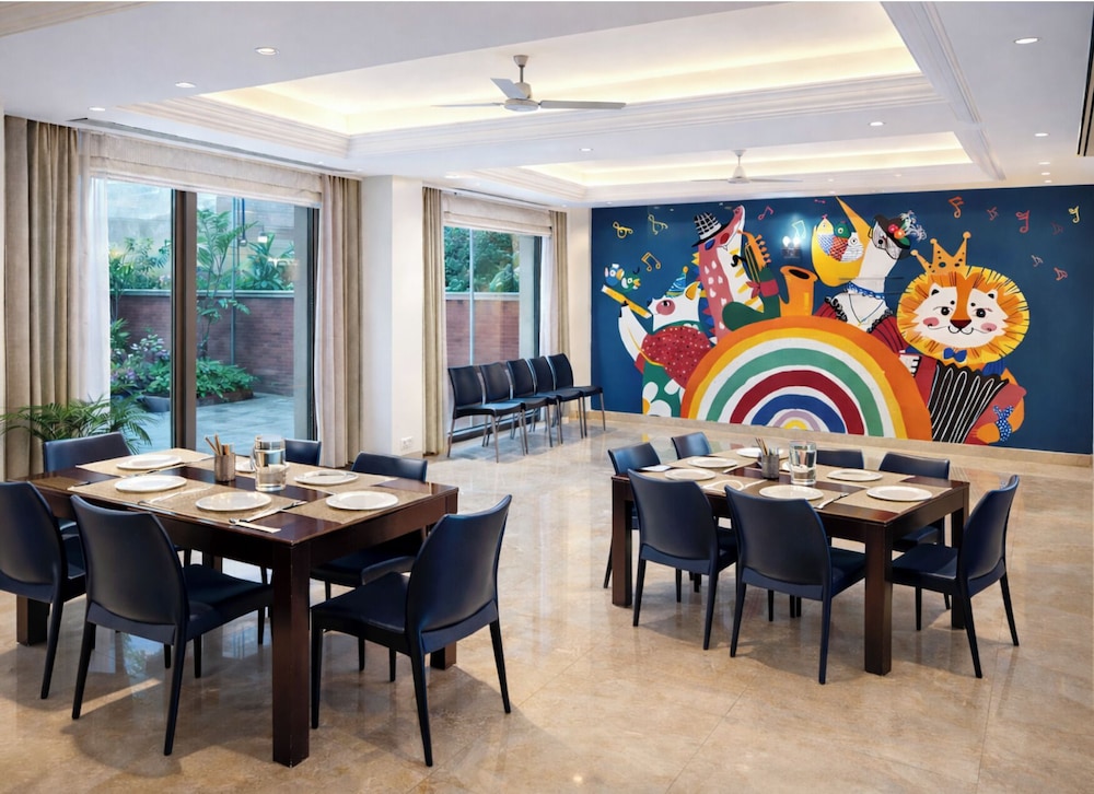 EMBLEM - Arjun Marg Golf Course Road