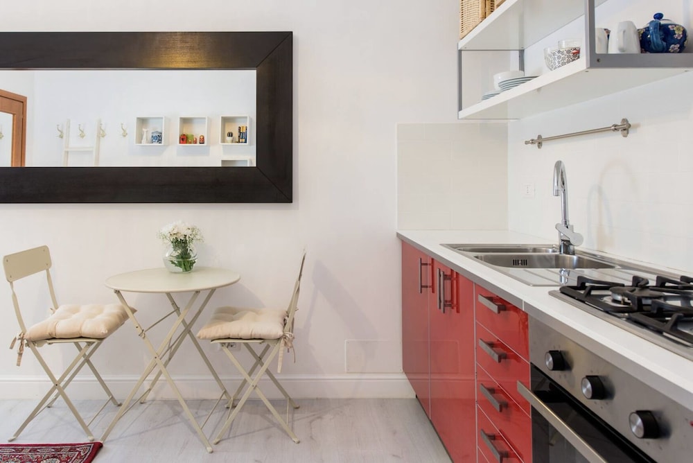 Esquiline Suites