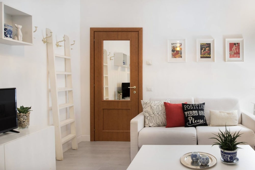Esquiline Suites