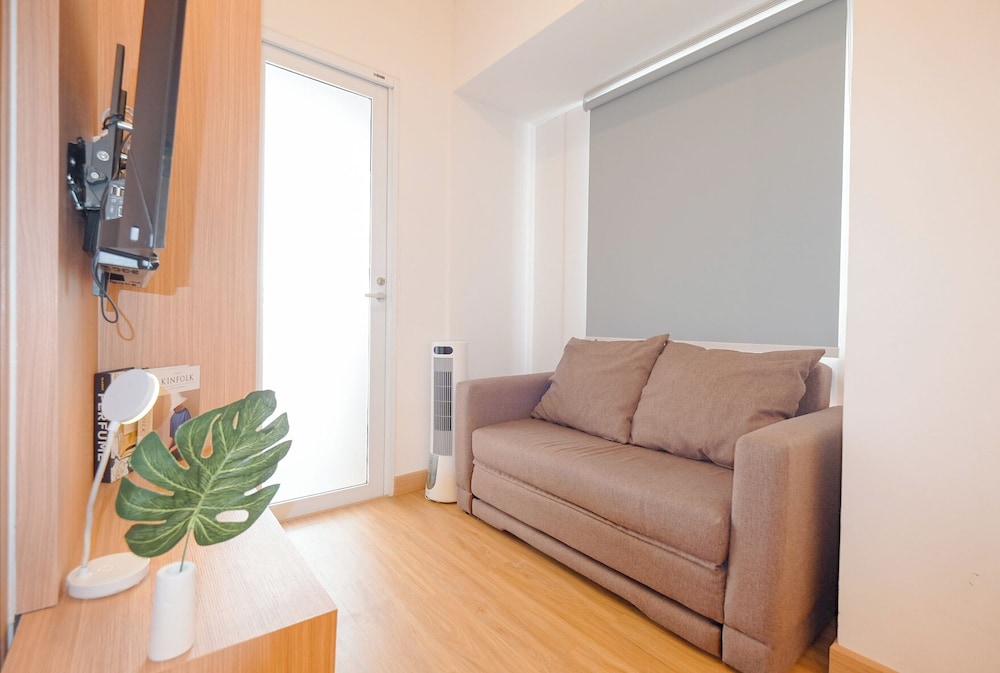 Lovely And Comfy 2Br Apartment Tokyo Riverside Pik 2