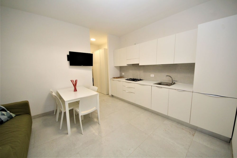 Modern 2 Bedroom Flat Near Rosolina Mare Beach