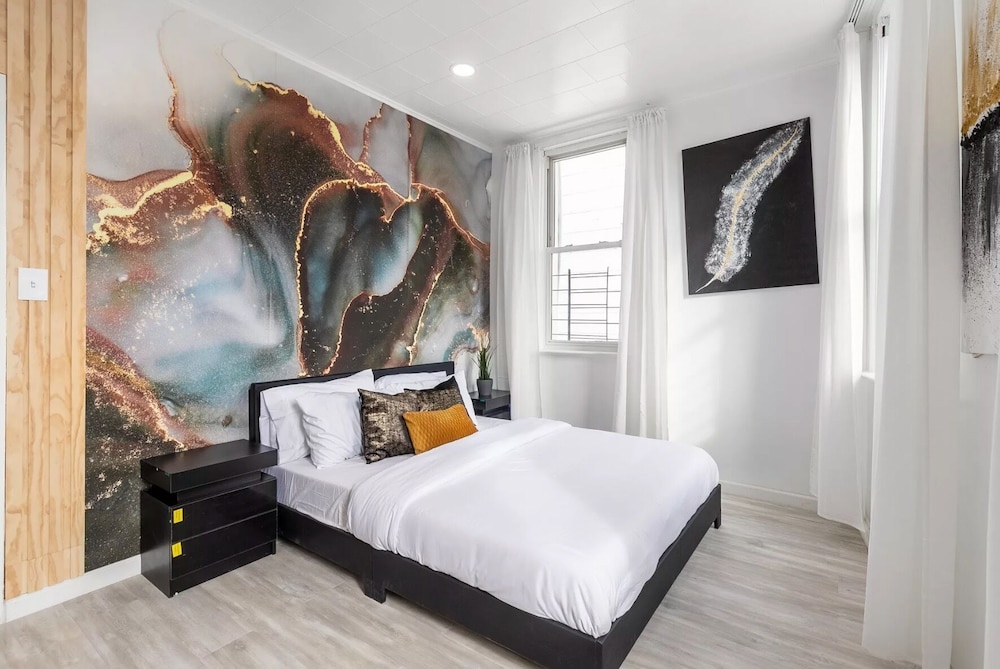 Luxury Living in the Heart of NY - Property Image 4