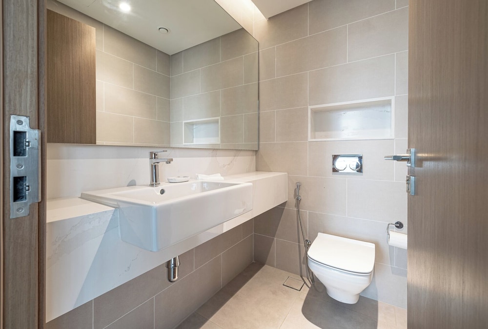 2BR plus M Pet-Friendly Prime Amenities