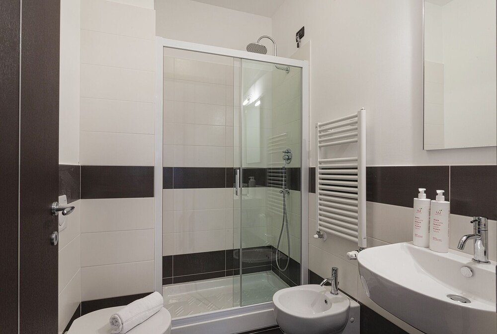 Genoa Vacations - Shelley Apartments By Wonderful Italy - Property Image 64