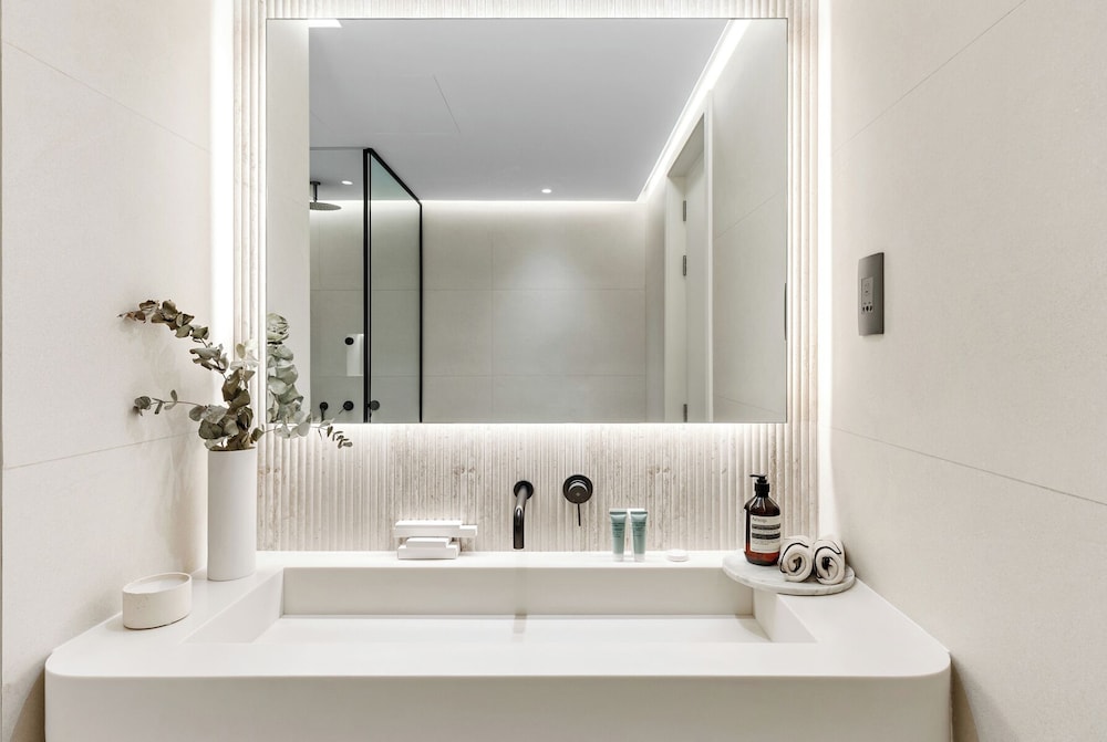Upscale 3BR Maid Near Dubai Mall