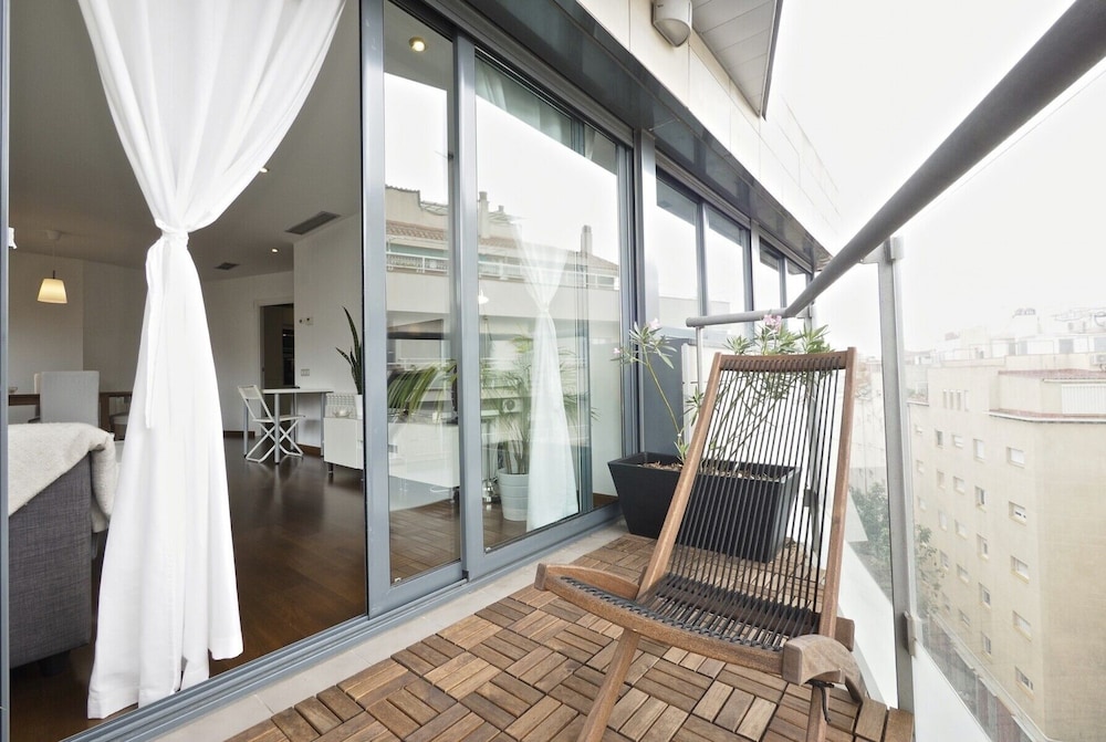 Les Corts Apartments By Olala Homes