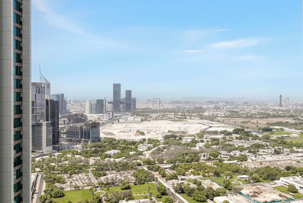 1BR Downtown and Dubai Frame Views
