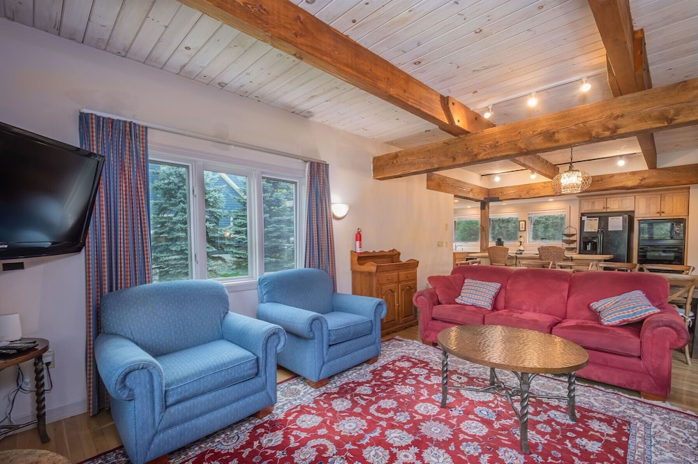 Lakeside Paradise view 5