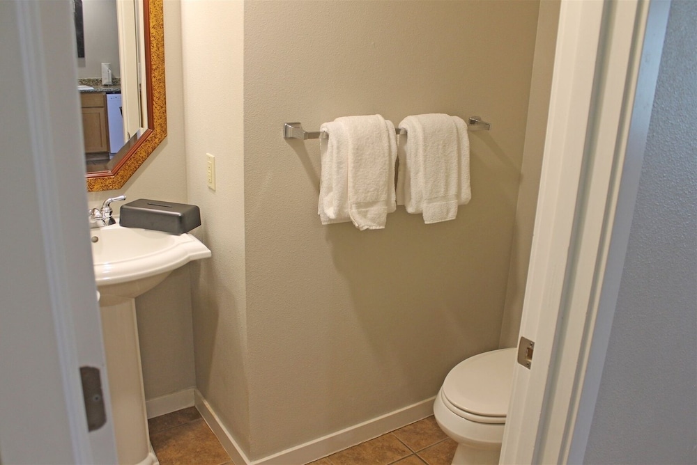 7th Mtn 823f 3 Bedroom Condo