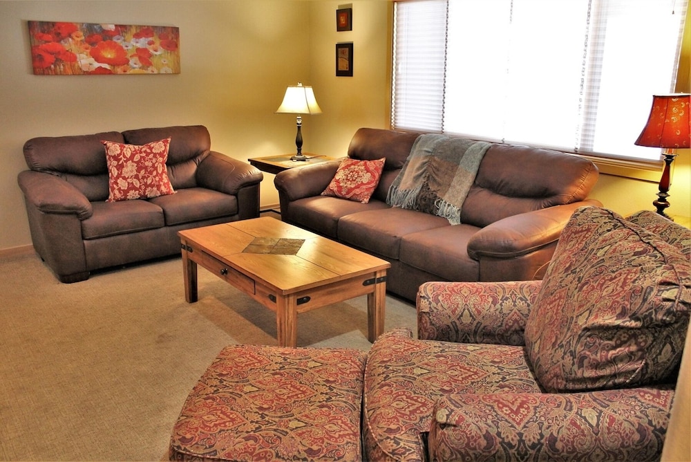 Lone Eagle Landing 2 3 Bedroom Home