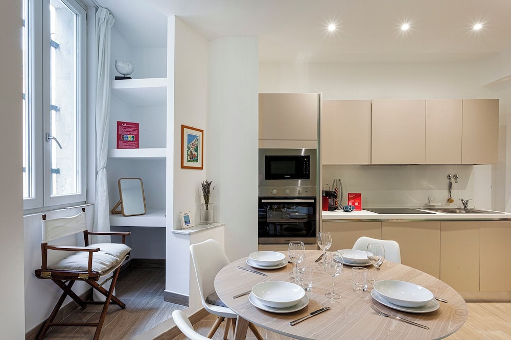 Brignole de Ferrari Refined Home