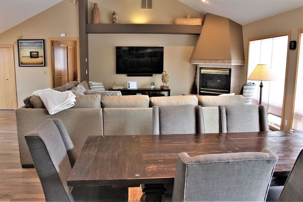 Lone Eagle Landing 2 3 Bedroom Home