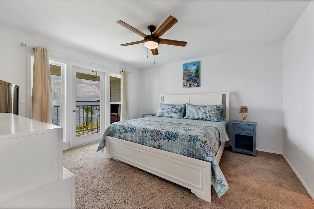 Myakka River 2/2 Private Waterfront Condo With Loft 2 Bedroom Condo