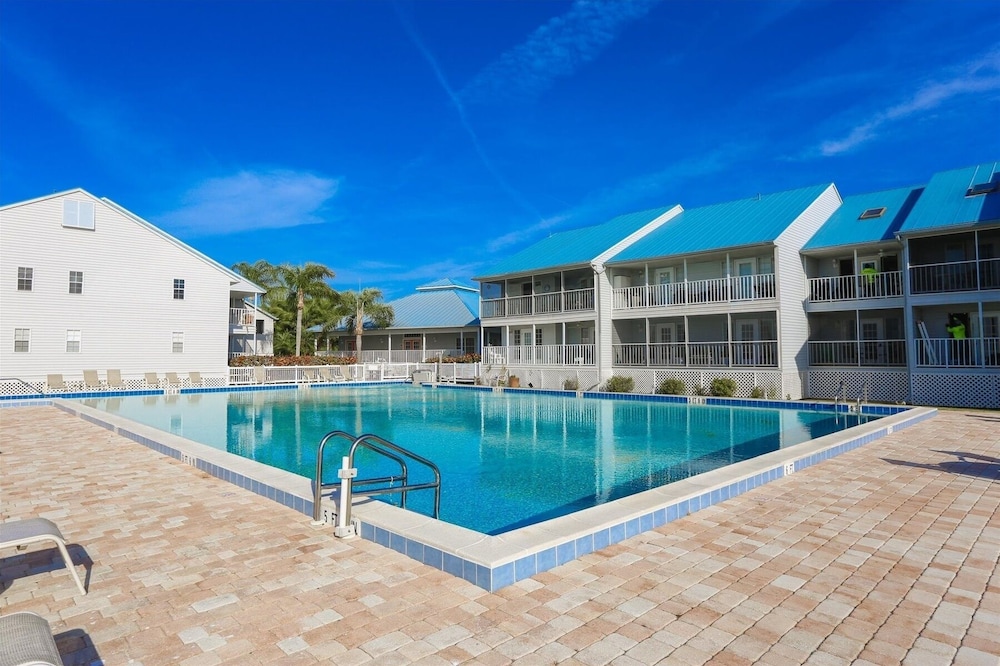 Myakka River 2/2 Private Waterfront Condo With Loft 2 Bedroom Condo