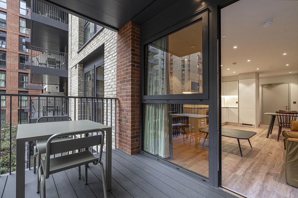 Smart North London Apartment