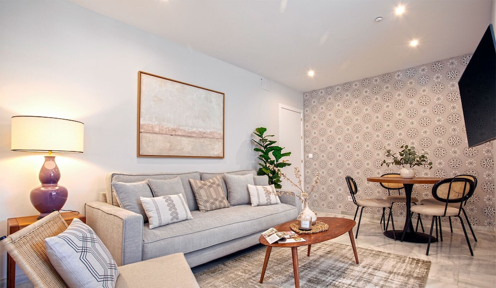 Beautiful 2 bd Apartment With Views to the Cathedral Constituci n IV