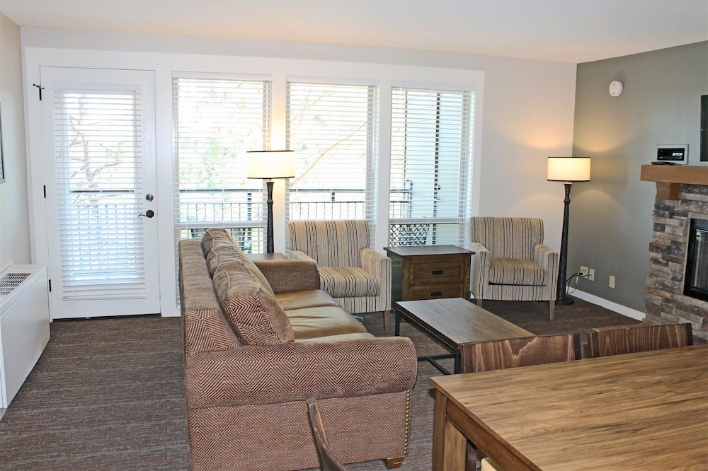 7th Mtn 823f 3 Bedroom Condo