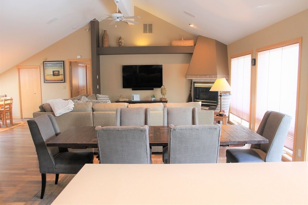 Lone Eagle Landing 2 3 Bedroom Home