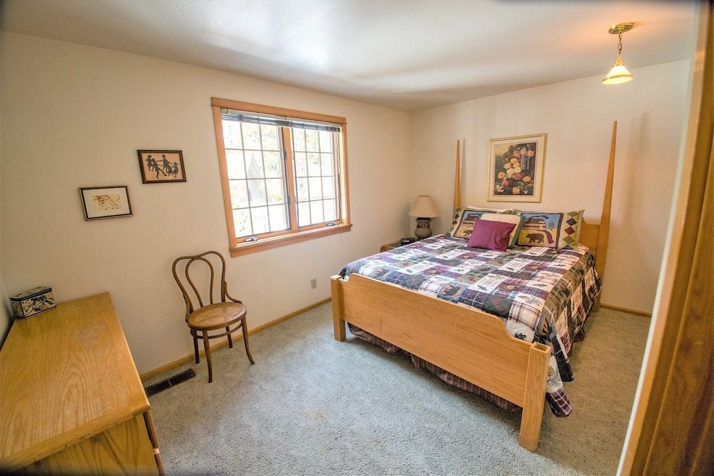 Mt Adams 6 2 Bedroom Home
