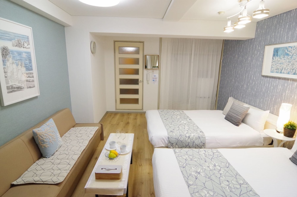 Nipponbashi Art Hotel