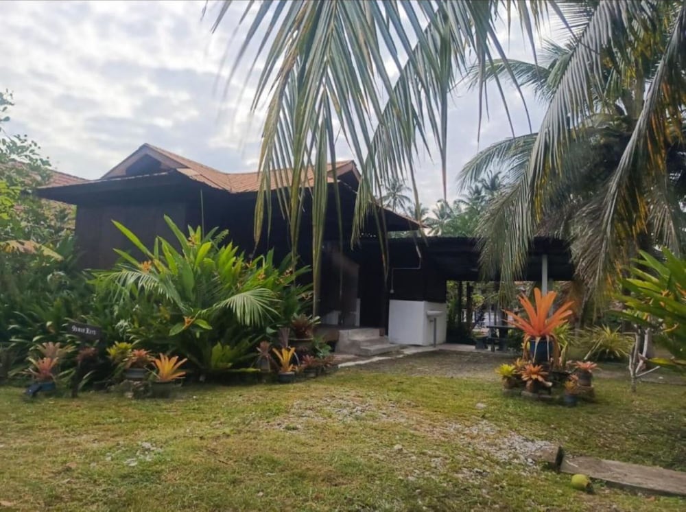 Sekeping Tawar Homestay