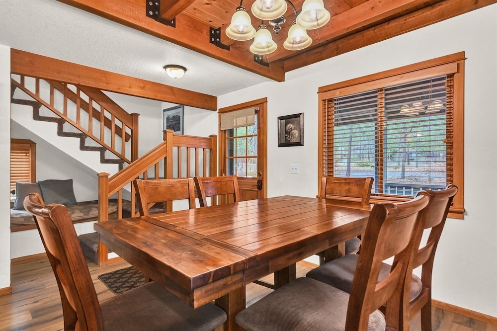 Otter 8 3 Bedroom Home
