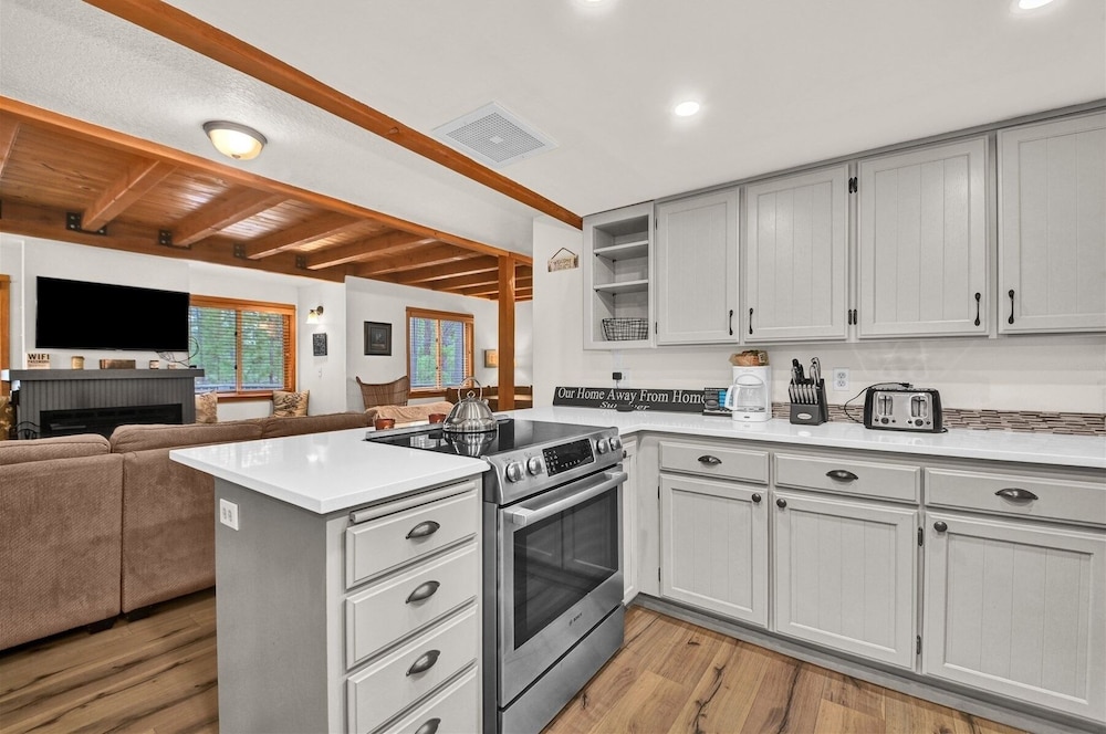 Otter 8 3 Bedroom Home