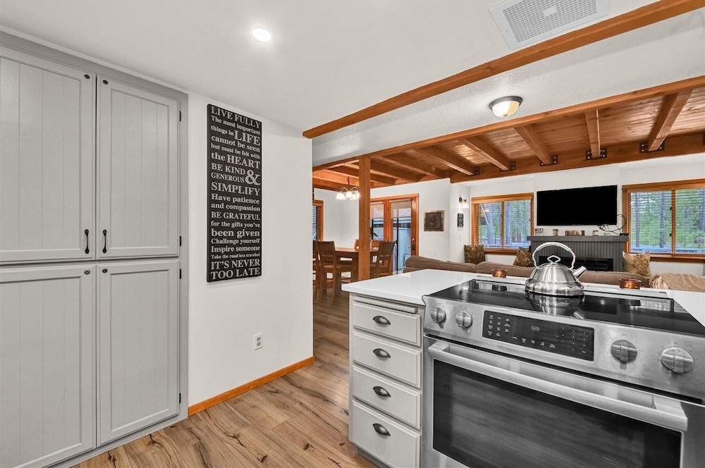 Otter 8 3 Bedroom Home