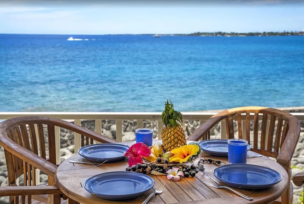 True Oceanfront - Panoramic Sunset View! - No Stairs - Vrkcv