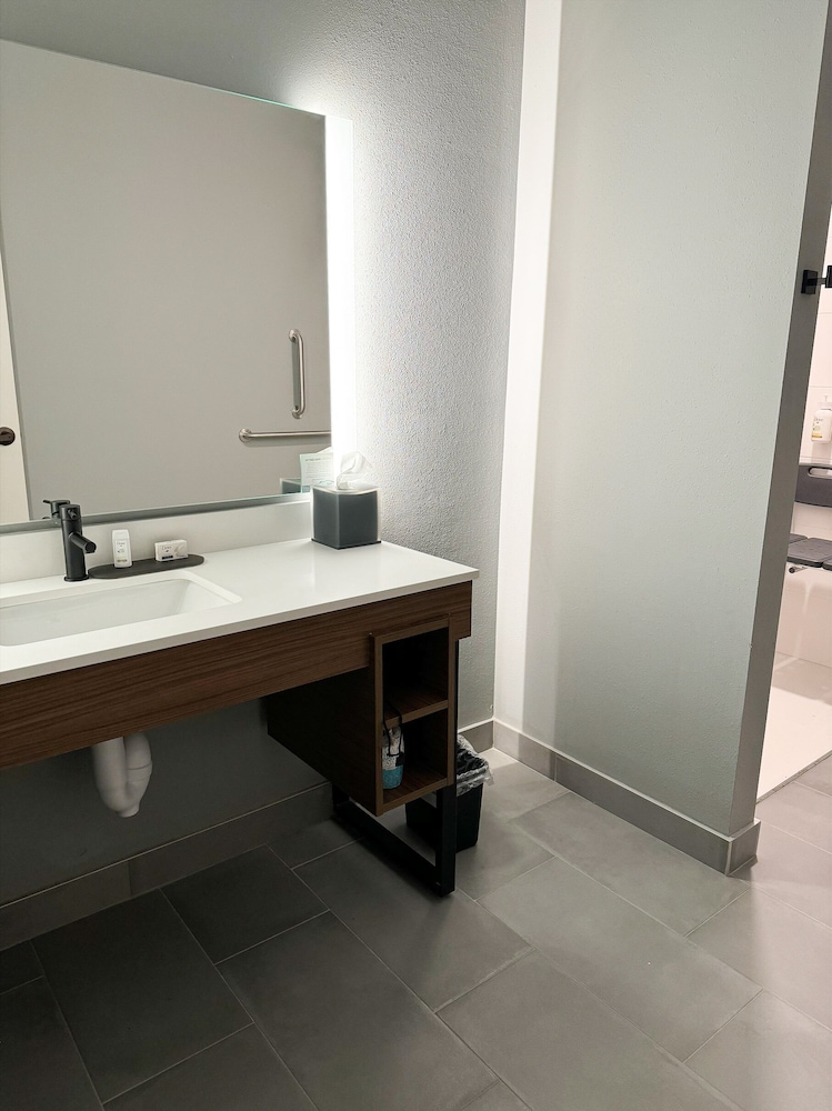 Mount Laurel Vacations - Hawthorn Extended Stay by Wyndham Mount Laurel / Moorestown - Property Image 5