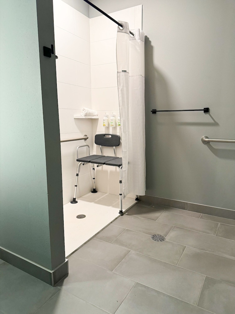 Mount Laurel Vacations - Hawthorn Extended Stay by Wyndham Mount Laurel / Moorestown - Property Image 7