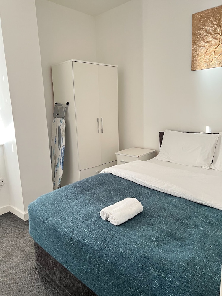 Leicester Vacations - Showcase Apartments - Highcross House Apart Hotel - Property Image 46