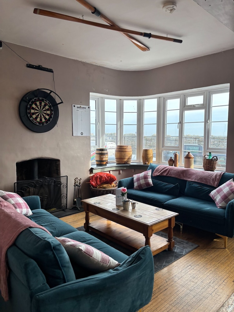 The Yacht Inn