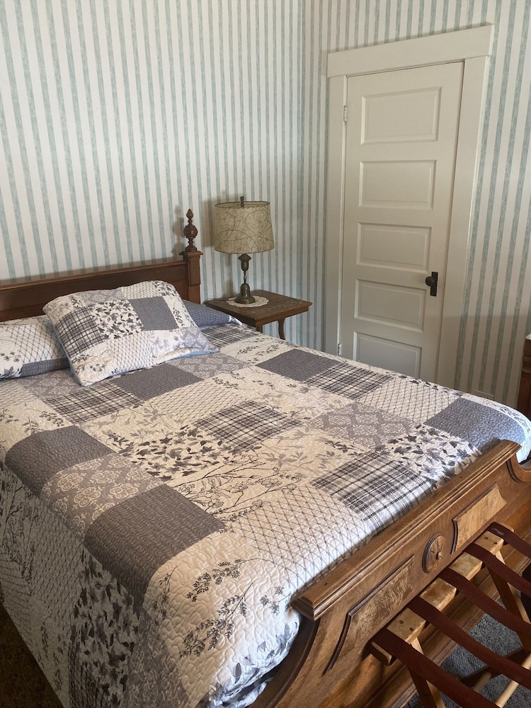 The Casselman Inn