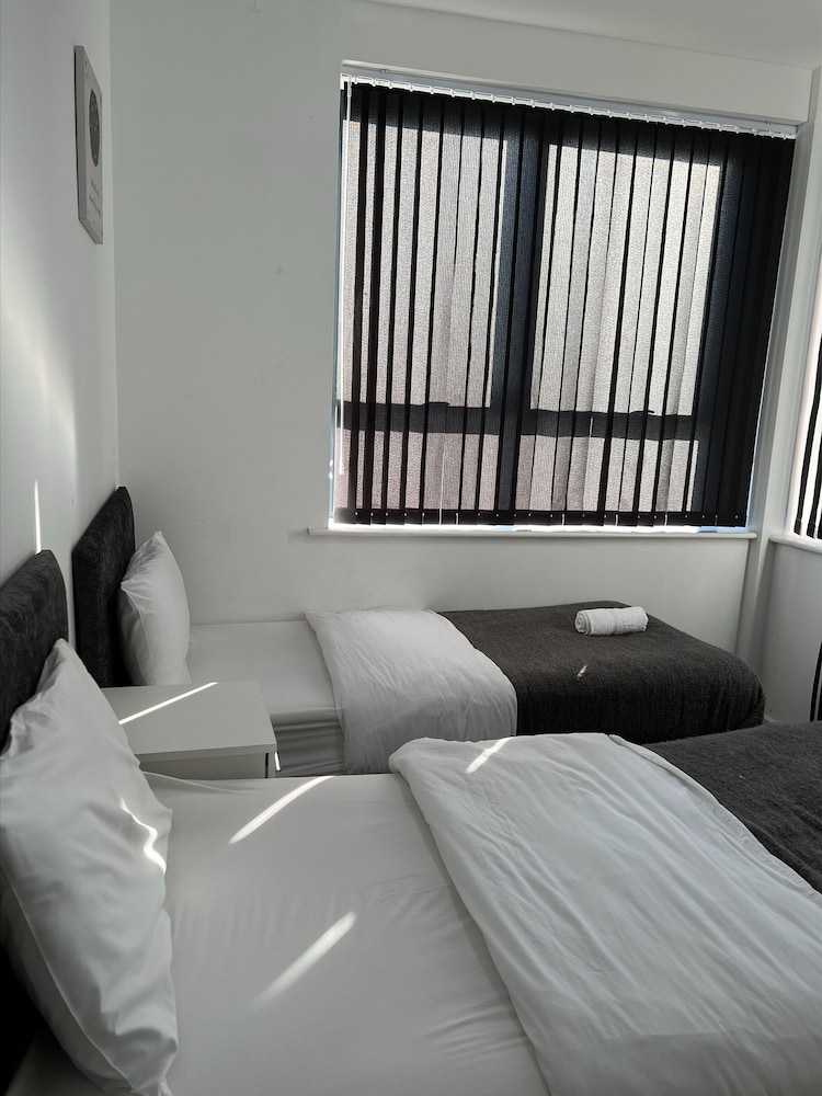 Leicester Vacations - Showcase Apartments - Highcross House Apart Hotel - Property Image 47