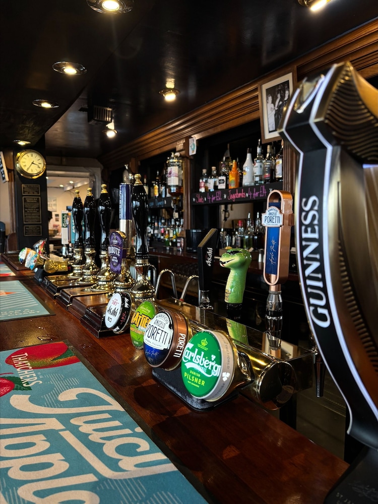 The Yacht Inn