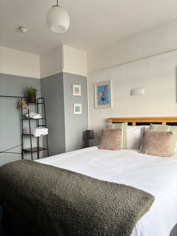 The Yacht Inn
