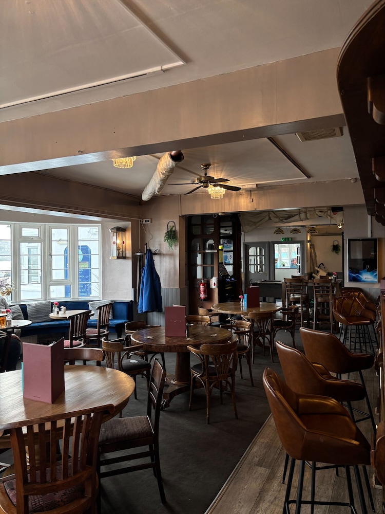 The Yacht Inn