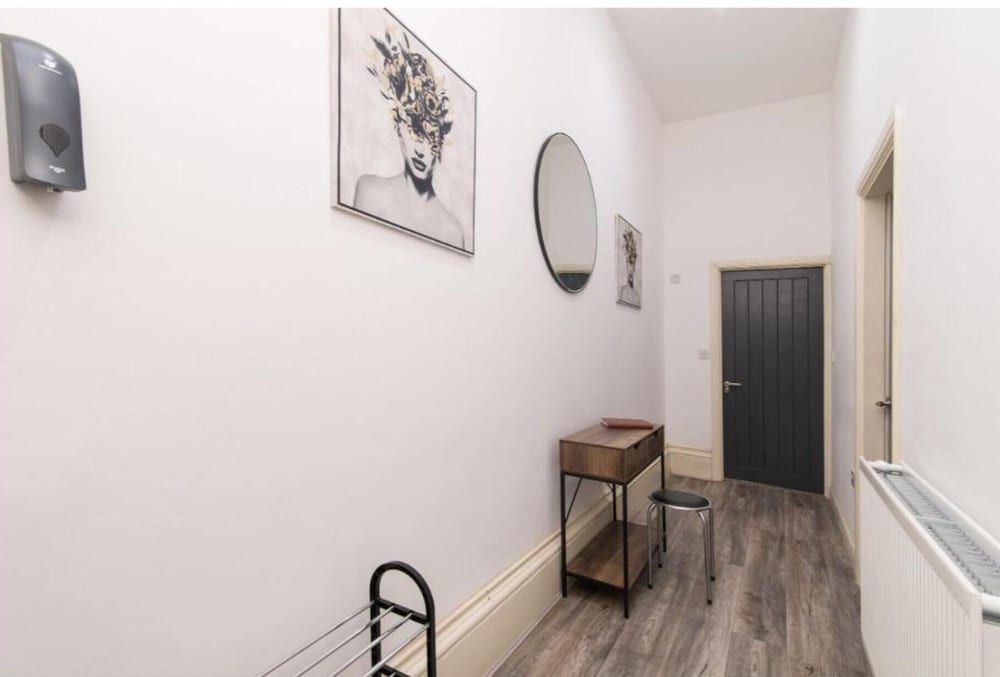 Sublime Stays Pet-friendly Apartment in Derby view 2