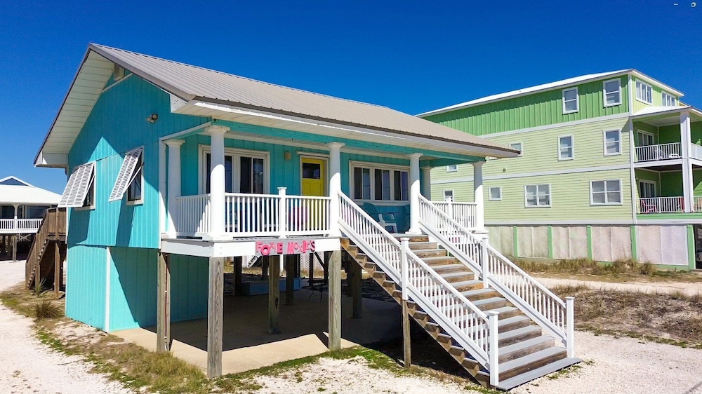 Charming 3br/2ba Boho Beach Cottage in Gulf Shores
