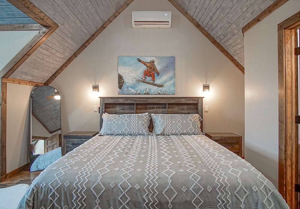 5 Br: Cupp Runneth Over - Luxurious Retreat Nestled 9.7 Miles From Snowshoe