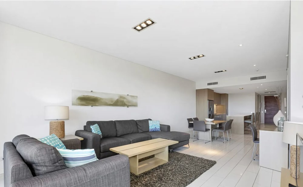 Luxury Apartments on Bells Boulevard