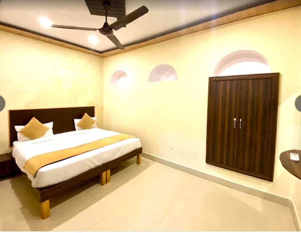 Kashi Kutir