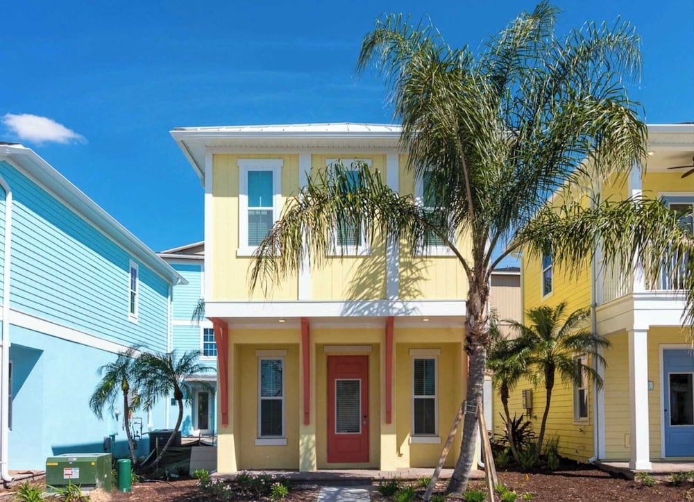 Parrotfish Place Stay for 6!