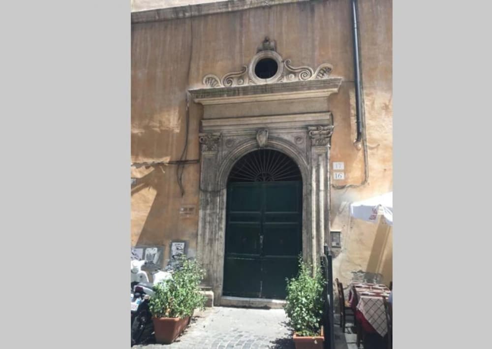 Piazza Navona Penthouse - Piazza Navona Penthouse