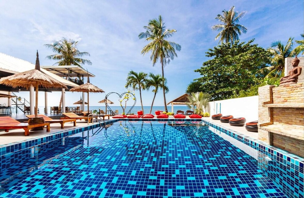 Bungalow Near by Beach El Pillax Lanta Resort