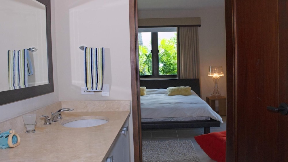 Villa in Red view 3