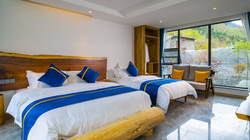 Summergarden Hotel